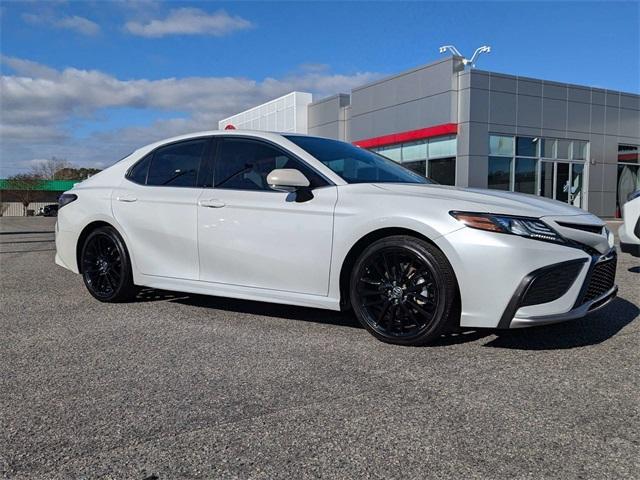 used 2022 Toyota Camry Hybrid car, priced at $30,900