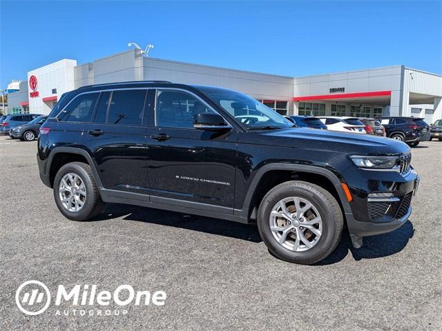 used 2023 Jeep Grand Cherokee car, priced at $30,800