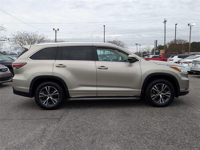 used 2016 Toyota Highlander car, priced at $19,500