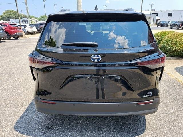 used 2023 Toyota Sienna car, priced at $40,400