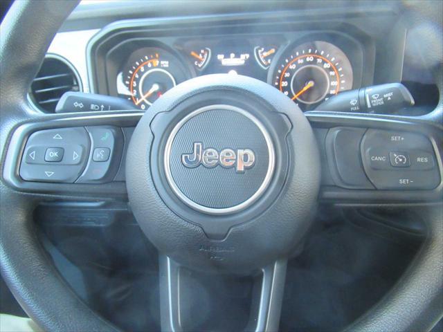 new 2025 Jeep Gladiator car, priced at $41,541