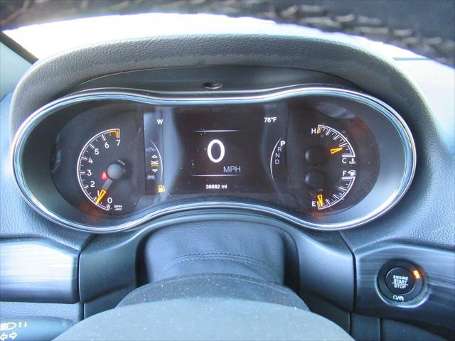 used 2021 Jeep Grand Cherokee car, priced at $27,172