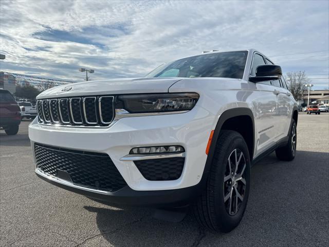 new 2025 Jeep Grand Cherokee car, priced at $49,732