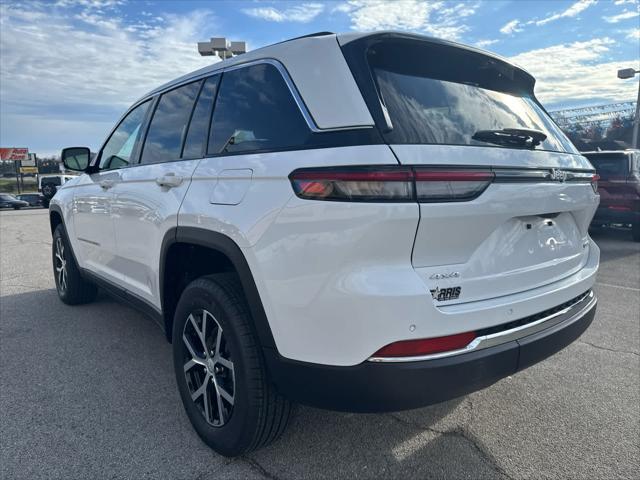 new 2025 Jeep Grand Cherokee car, priced at $49,732