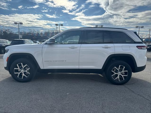 new 2025 Jeep Grand Cherokee car, priced at $49,732