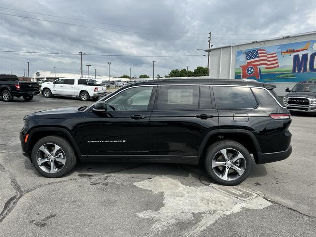 new 2024 Jeep Grand Cherokee L car, priced at $57,371