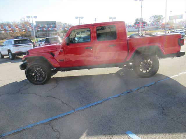 new 2025 Jeep Gladiator car, priced at $41,541