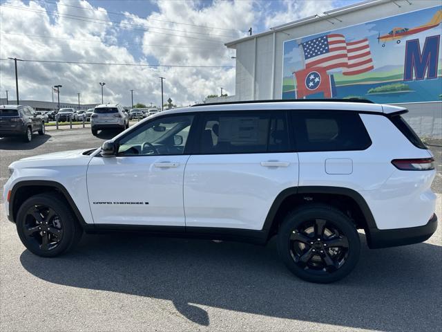 new 2024 Jeep Grand Cherokee L car, priced at $48,144