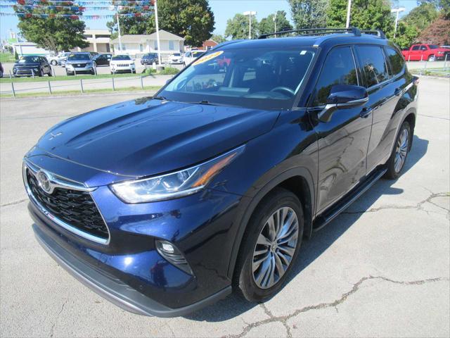 used 2022 Toyota Highlander car, priced at $37,985