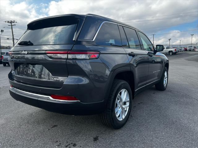 new 2025 Jeep Grand Cherokee car, priced at $40,593