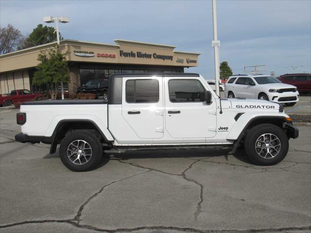 used 2021 Jeep Gladiator car, priced at $26,998