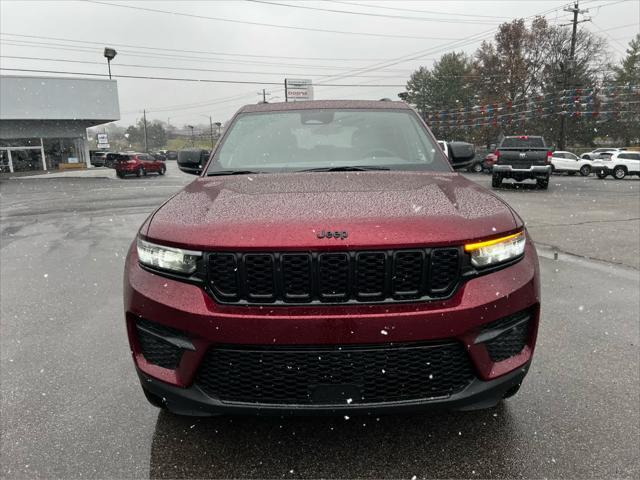 new 2025 Jeep Grand Cherokee car, priced at $44,381