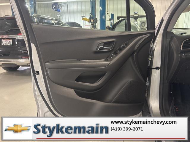 used 2022 Chevrolet Trax car, priced at $17,099