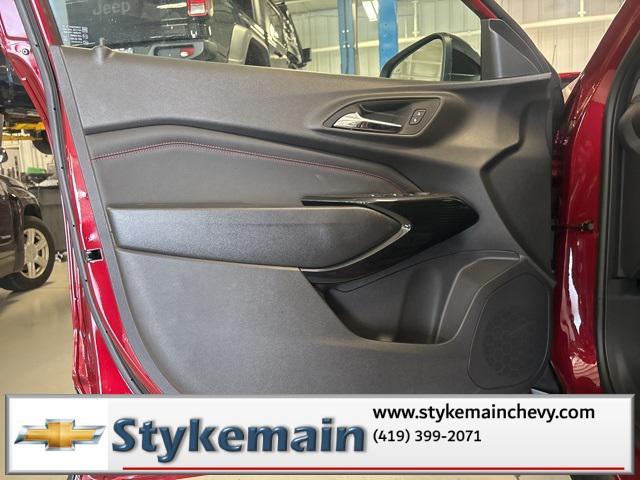 new 2025 Chevrolet Trax car, priced at $27,835