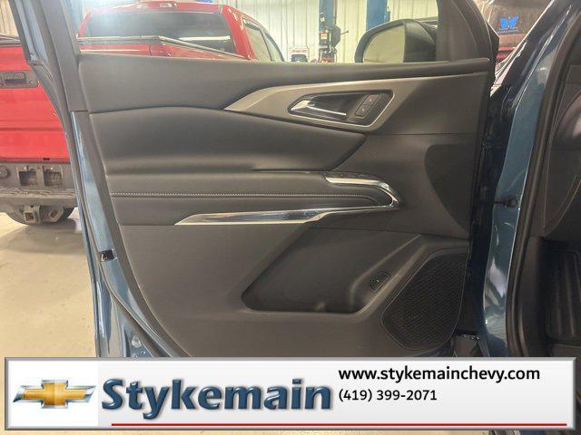 new 2026 Chevrolet Traverse car, priced at $46,301