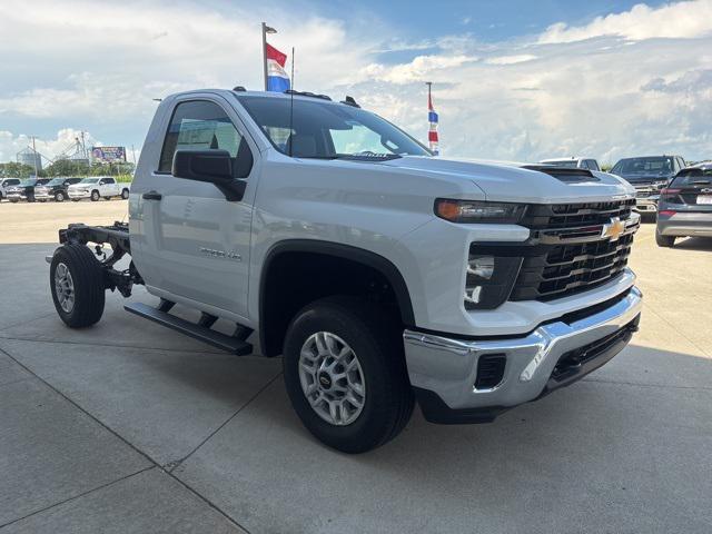 new 2025 Chevrolet Silverado 2500 car, priced at $50,438