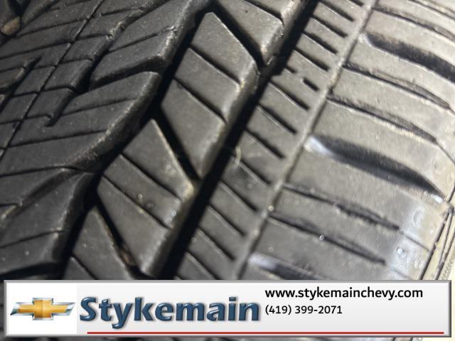 used 2024 Chevrolet Traverse car, priced at $46,658