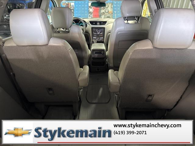 used 2015 Chevrolet Traverse car, priced at $14,290