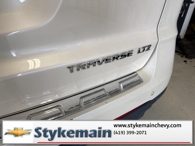 used 2015 Chevrolet Traverse car, priced at $14,290