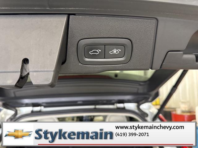 used 2018 Volvo XC60 car, priced at $13,111