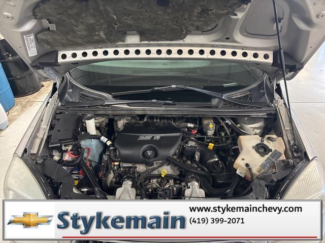 used 2005 Buick Terraza car, priced at $4,000