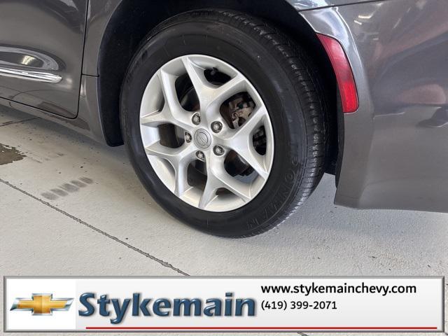 used 2020 Chrysler Pacifica car, priced at $22,311
