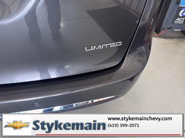 used 2020 Chrysler Pacifica car, priced at $22,311