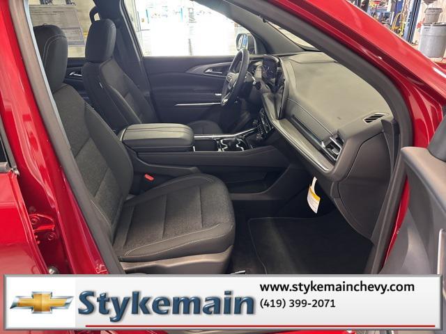 new 2026 Chevrolet Traverse car, priced at $43,190