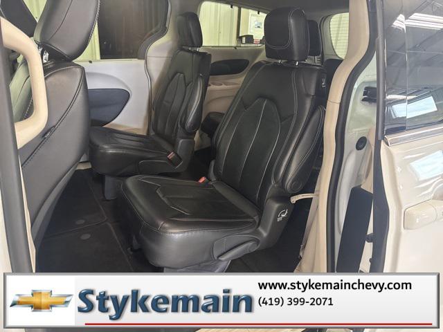 used 2022 Chrysler Pacifica car, priced at $24,958