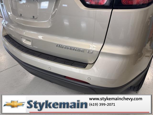 used 2015 Chevrolet Traverse car, priced at $5,500