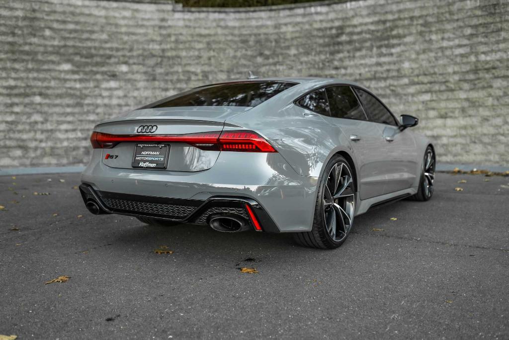 used 2022 Audi RS 7 car, priced at $106,000