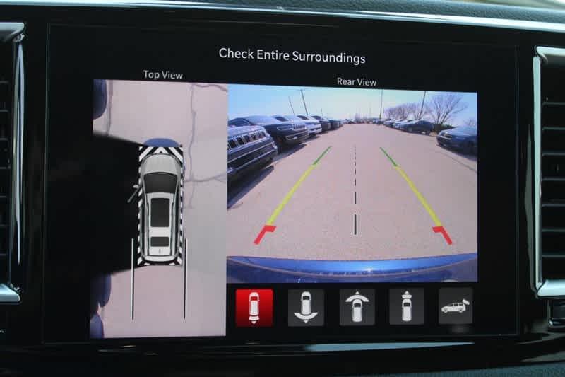 new 2025 Chrysler Pacifica car, priced at $52,630