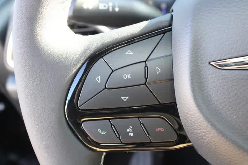 new 2025 Chrysler Pacifica car, priced at $47,723