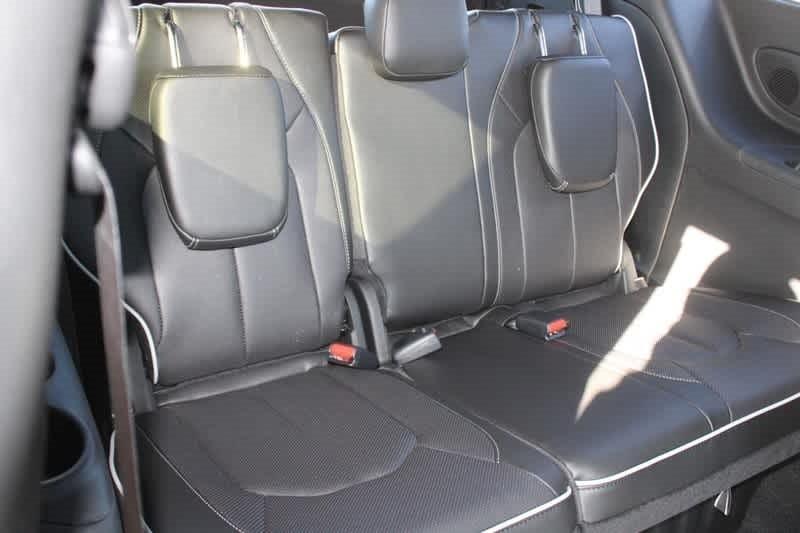 new 2025 Chrysler Pacifica car, priced at $47,723