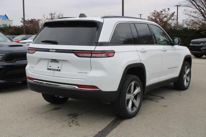 new 2025 Jeep Grand Cherokee car, priced at $50,994