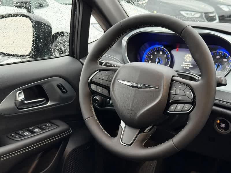 new 2026 Chrysler Pacifica car, priced at $54,075