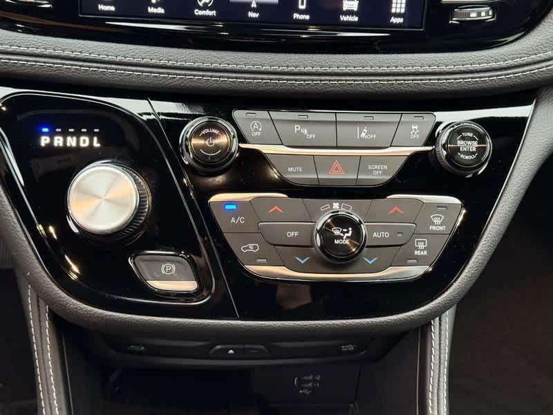 new 2026 Chrysler Pacifica car, priced at $54,075