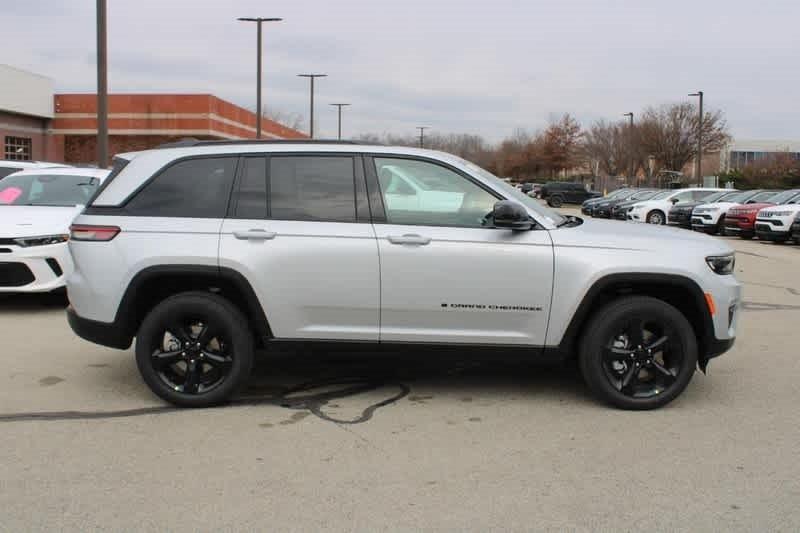 new 2025 Jeep Grand Cherokee car, priced at $51,030