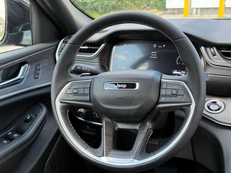new 2025 Jeep Grand Cherokee L car, priced at $48,393