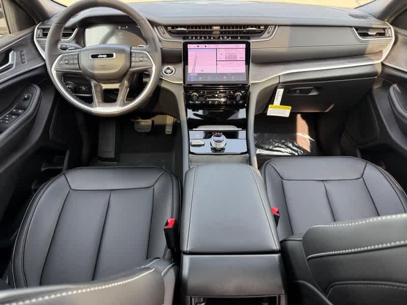new 2025 Jeep Grand Cherokee car, priced at $45,506
