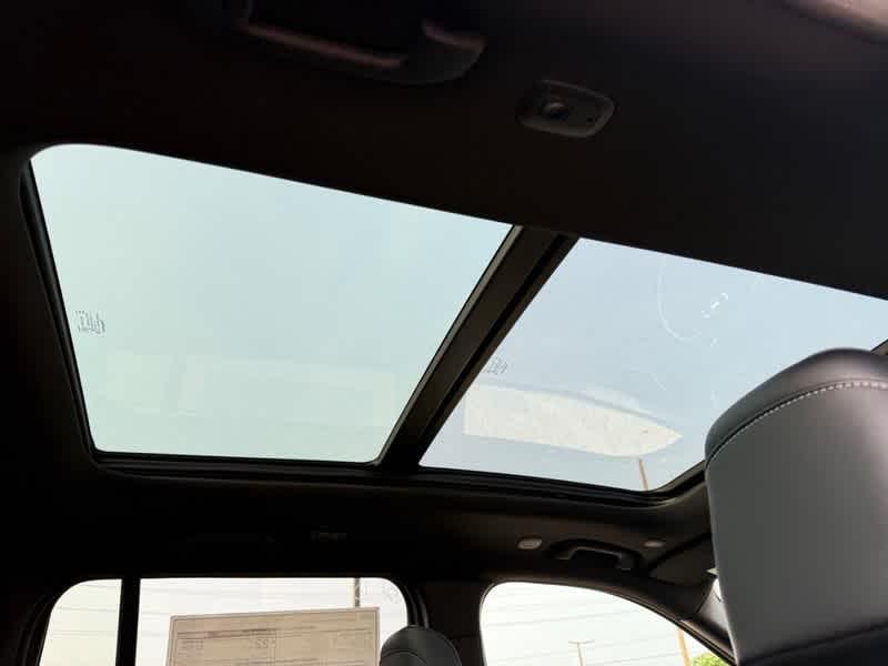 new 2025 Jeep Grand Cherokee car, priced at $45,506