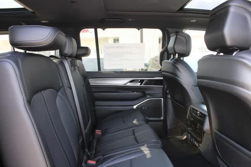 new 2025 Jeep Wagoneer car, priced at $68,978