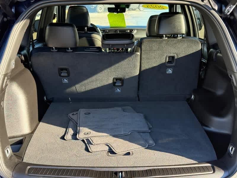 used 2025 Jeep Grand Cherokee car, priced at $41,998