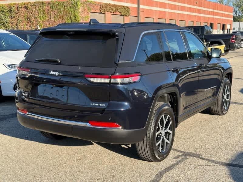 used 2025 Jeep Grand Cherokee car, priced at $41,998