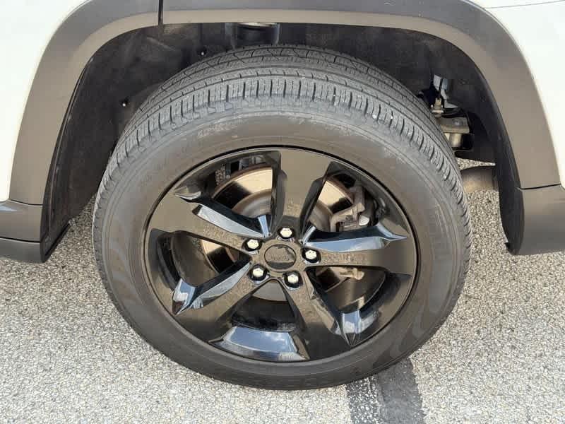 used 2022 Jeep Grand Cherokee L car, priced at $34,247