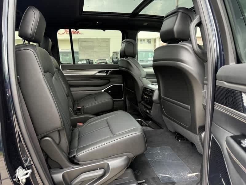 new 2025 Jeep Wagoneer car, priced at $76,957
