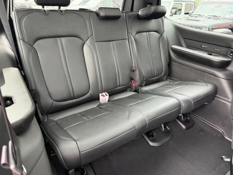 new 2025 Jeep Wagoneer car, priced at $76,957