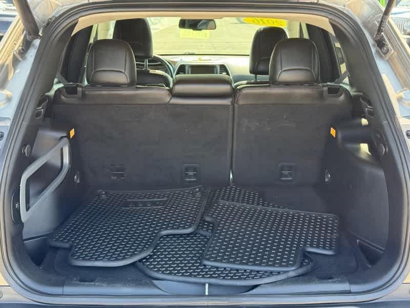 used 2016 Jeep Cherokee car, priced at $15,859