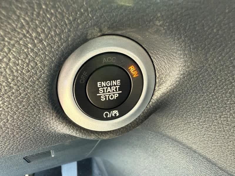 new 2025 Chrysler Pacifica car, priced at $41,692