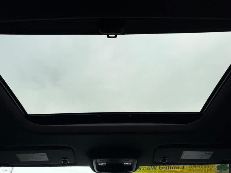 used 2023 Chevrolet Traverse car, priced at $38,398